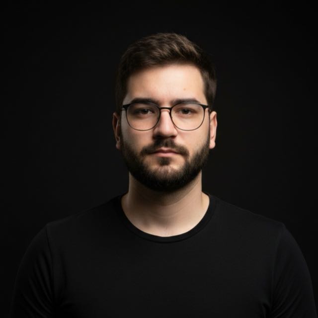 Retrato de Gustavo Rost, desenvolvedor full-stack da Rost Dev